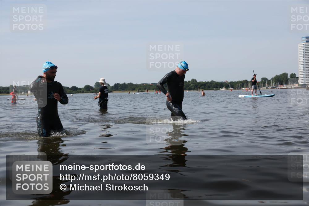 22.06.2025 - Viking Triathlon Michael Strokosch http://msf.ph/oto/8059349 22.06.2025 10:51:56 Schwimmen 169, 542 meine-sportfotos.de