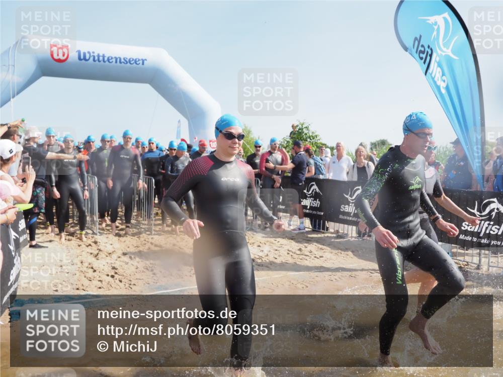 22.06.2025 - Viking Triathlon MichiJ http://msf.ph/oto/8059351 22.06.2025 10:04:19 Schwimmen 115, 141, 142, 156, 185, 195, 199, 239, 253, 276, 351, 377, 408, 474, 493, 529 meine-sportfotos.de