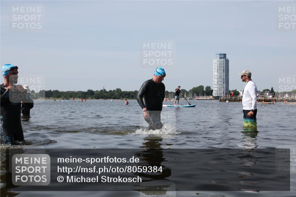 22.06.2025 - Viking Triathlon Michael Strokosch http://msf.ph/oto/8059384 22.06.2025 10:51:57 Schwimmen 169, 542 meine-sportfotos.de