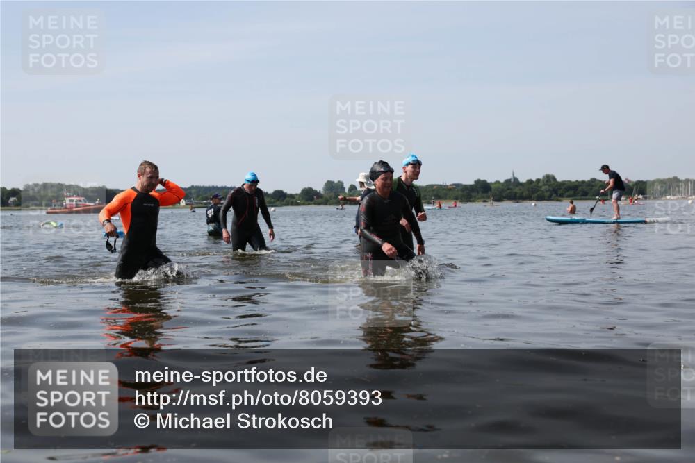 22.06.2025 - Viking Triathlon Michael Strokosch http://msf.ph/oto/8059393 22.06.2025 10:52:13 Schwimmen 116, 136, 481, 490, 542 meine-sportfotos.de