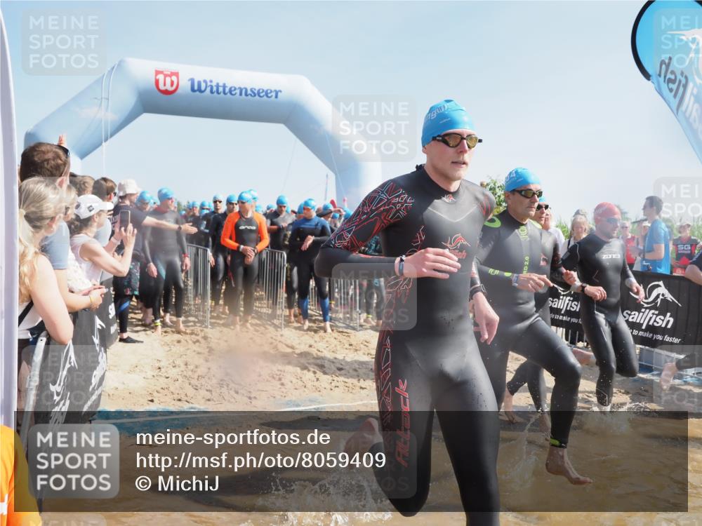 22.06.2025 - Viking Triathlon MichiJ http://msf.ph/oto/8059409 22.06.2025 10:04:27 Schwimmen 115, 146, 195, 209, 239, 253, 335, 375, 377, 408, 419, 447, 457, 506, 629 meine-sportfotos.de
