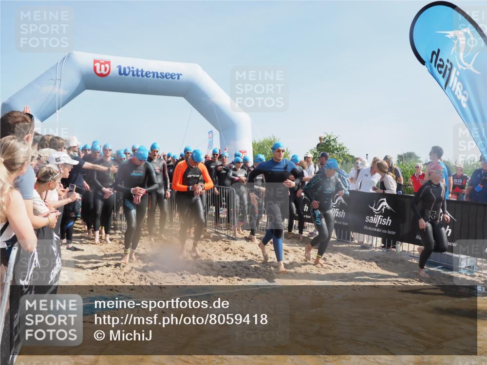 22.06.2025 - Viking Triathlon MichiJ http://msf.ph/oto/8059418 22.06.2025 10:04:30 Schwimmen 146, 195, 209, 238, 239, 327, 335, 375, 377, 419, 447, 457, 482, 506, 514, 629, 662 meine-sportfotos.de