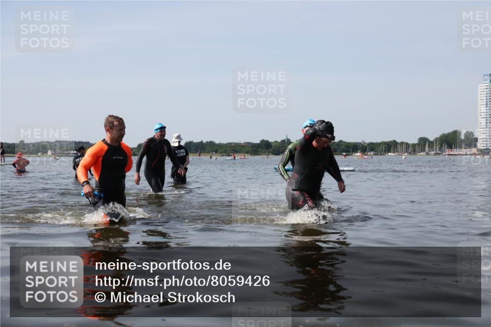 22.06.2025 - Viking Triathlon Michael Strokosch http://msf.ph/oto/8059426 22.06.2025 10:52:15 Schwimmen 116, 136, 481, 490, 542 meine-sportfotos.de