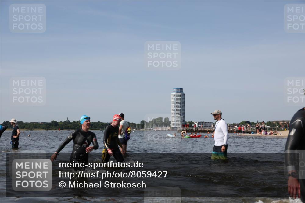 22.06.2025 - Viking Triathlon Michael Strokosch http://msf.ph/oto/8059427 22.06.2025 10:41:42 Schwimmen 58, 142, 194, 220, 221, 505, 625, 629 meine-sportfotos.de