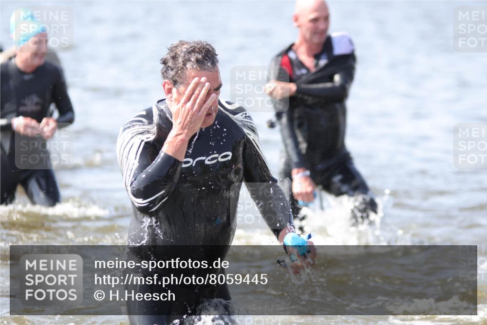 22.06.2025 - Viking Triathlon H.Heesch http://msf.ph/oto/8059445 22.06.2025 10:31:59 Schwimmen 63, 87, 124, 125, 193, 207, 214, 226, 271, 435, 449, 464, 488, 507, 658 meine-sportfotos.de