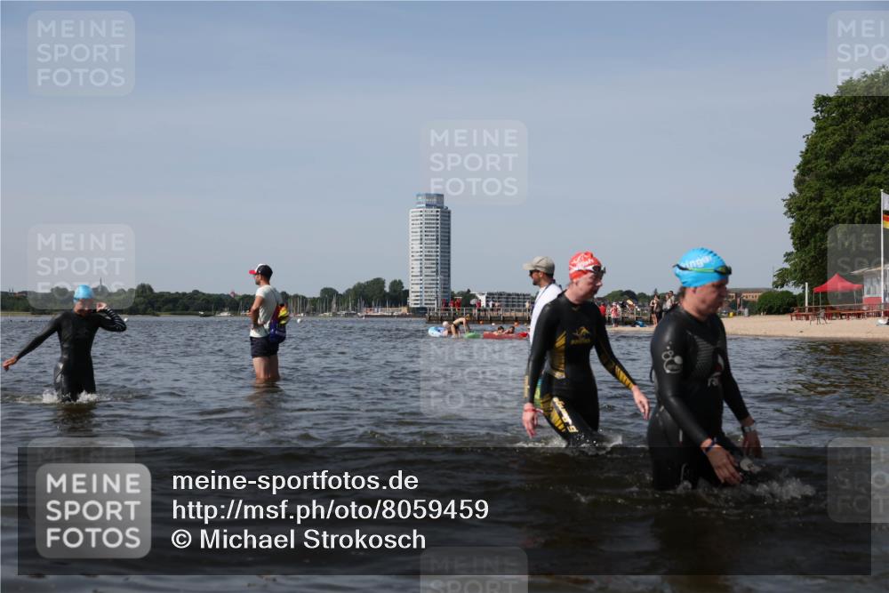 22.06.2025 - Viking Triathlon Michael Strokosch http://msf.ph/oto/8059459 22.06.2025 10:41:45 Schwimmen 58, 142, 194, 220, 221, 505, 625, 629 meine-sportfotos.de