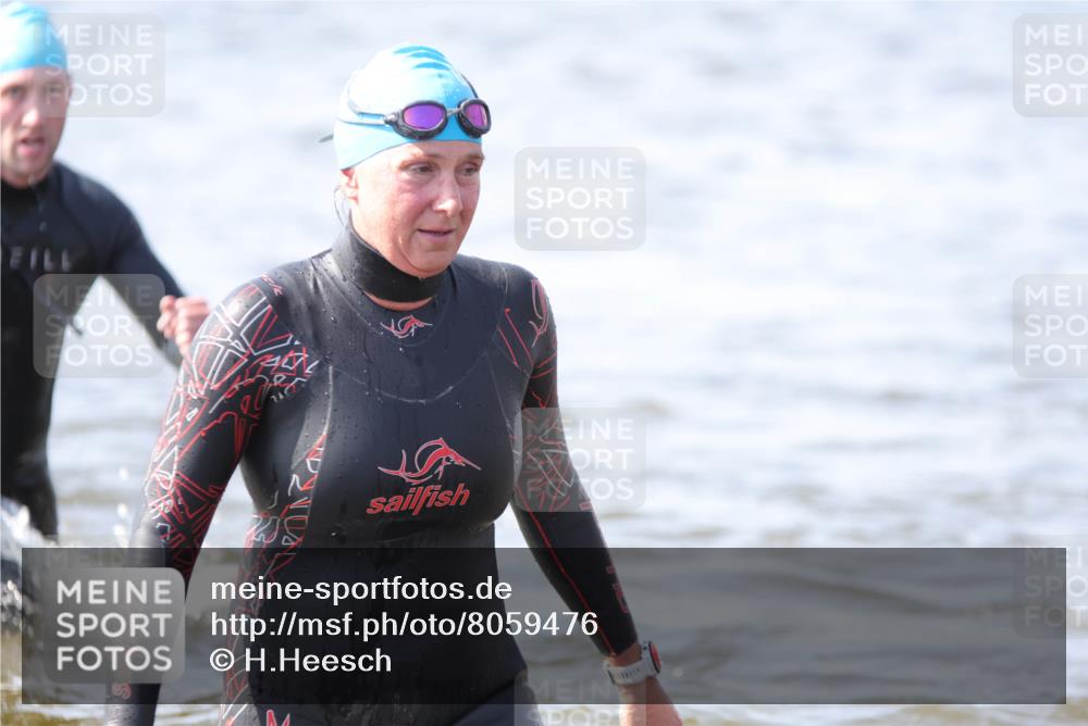 22.06.2025 - Viking Triathlon H.Heesch http://msf.ph/oto/8059476 22.06.2025 10:32:05 Schwimmen 63, 147, 193, 207, 214, 226, 271, 449, 464, 488 meine-sportfotos.de