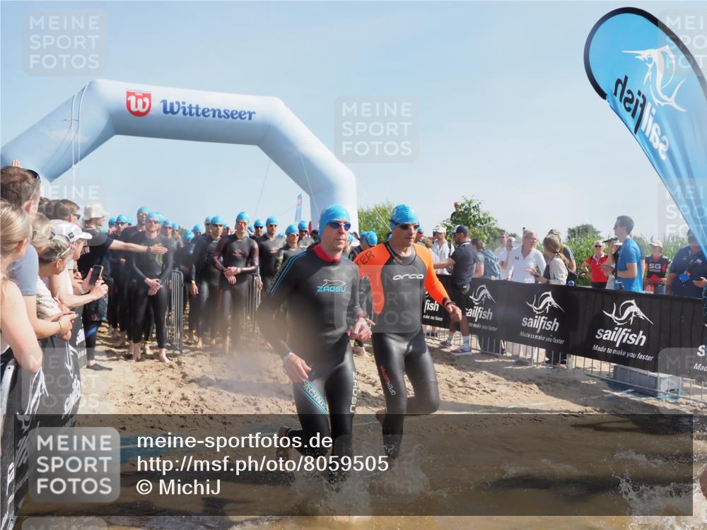 22.06.2025 - Viking Triathlon MichiJ http://msf.ph/oto/8059505 22.06.2025 10:04:32 Schwimmen 146, 209, 238, 239, 327, 335, 375, 419, 447, 457, 482, 506, 514, 629, 662 meine-sportfotos.de