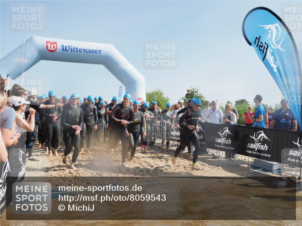 22.06.2025 - Viking Triathlon MichiJ http://msf.ph/oto/8059543 22.06.2025 10:04:36 Schwimmen 55, 85, 146, 238, 245, 327, 375, 428, 457, 482, 506, 514, 550, 629, 662 meine-sportfotos.de