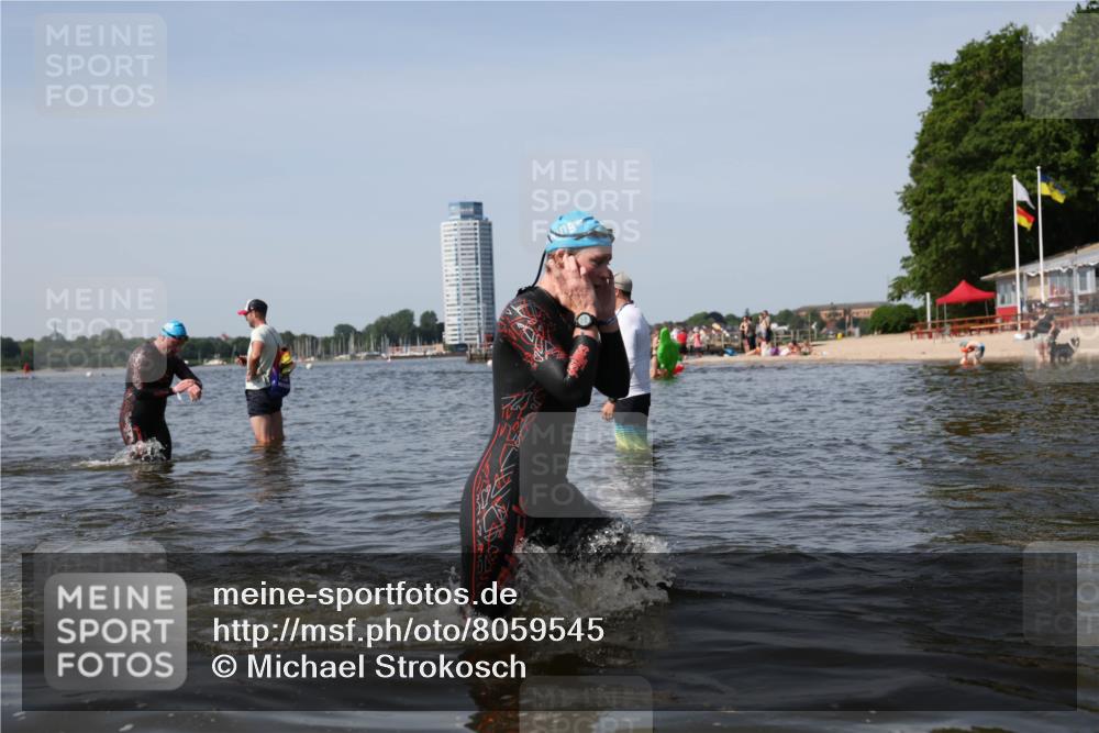 22.06.2025 - Viking Triathlon Michael Strokosch http://msf.ph/oto/8059545 22.06.2025 10:41:54 Schwimmen 58, 142, 159, 199, 221, 625 meine-sportfotos.de