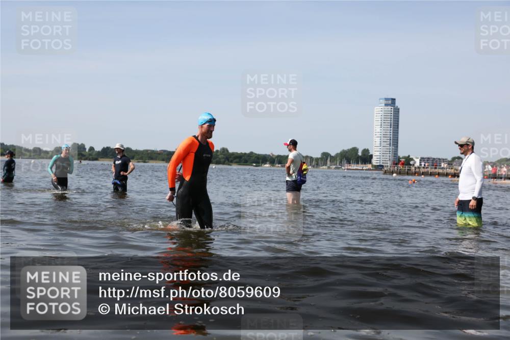 22.06.2025 - Viking Triathlon Michael Strokosch http://msf.ph/oto/8059609 22.06.2025 10:42:05 Schwimmen 78, 159, 199, 290 meine-sportfotos.de