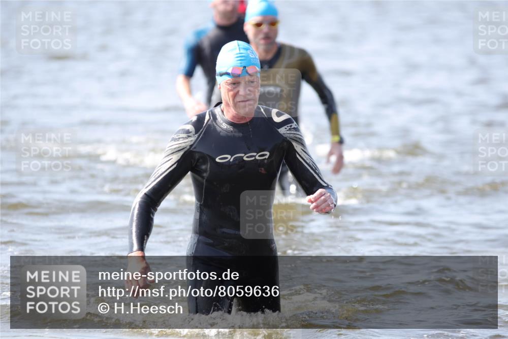 22.06.2025 - Viking Triathlon H.Heesch http://msf.ph/oto/8059636 22.06.2025 10:32:57 Schwimmen 91, 113, 287, 399 meine-sportfotos.de