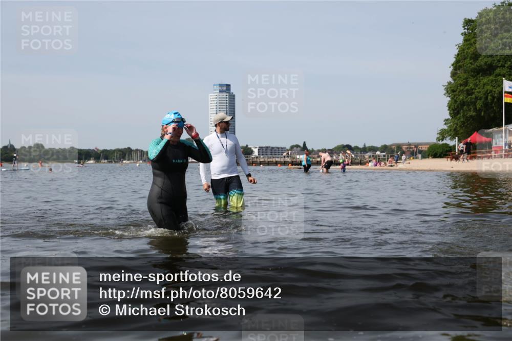 22.06.2025 - Viking Triathlon Michael Strokosch http://msf.ph/oto/8059642 22.06.2025 10:53:05 Schwimmen 160, 165, 470, 640 meine-sportfotos.de