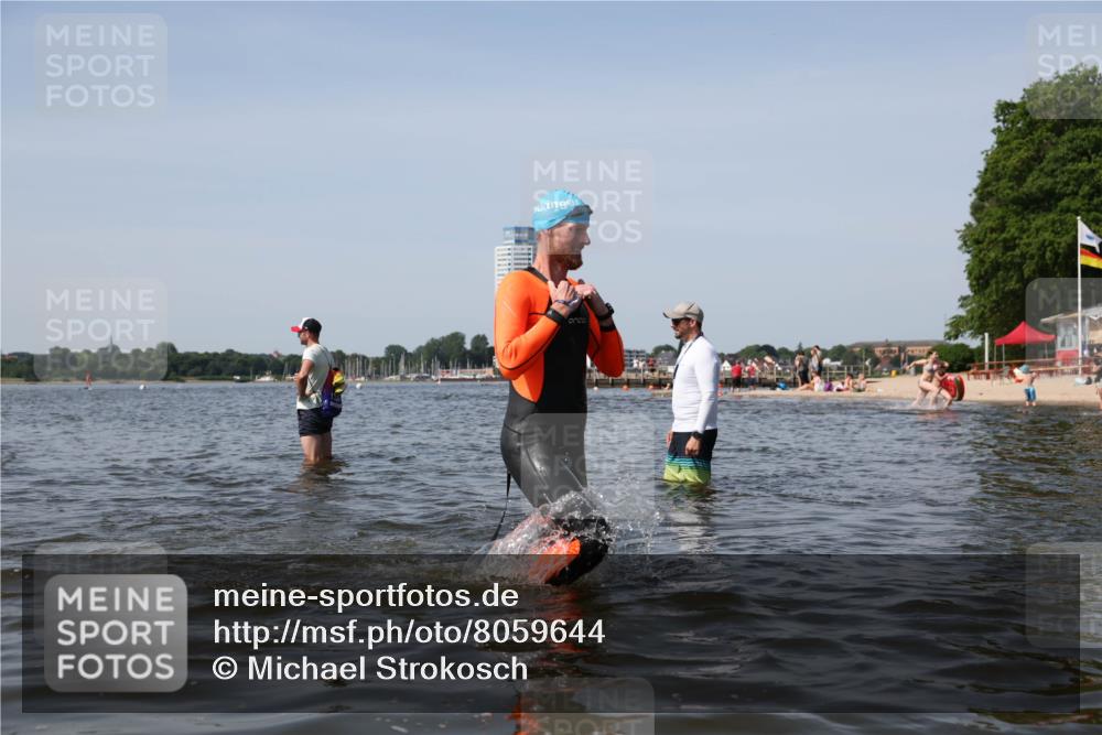 22.06.2025 - Viking Triathlon Michael Strokosch http://msf.ph/oto/8059644 22.06.2025 10:42:08 Schwimmen 78, 159, 199, 281, 290, 460 meine-sportfotos.de