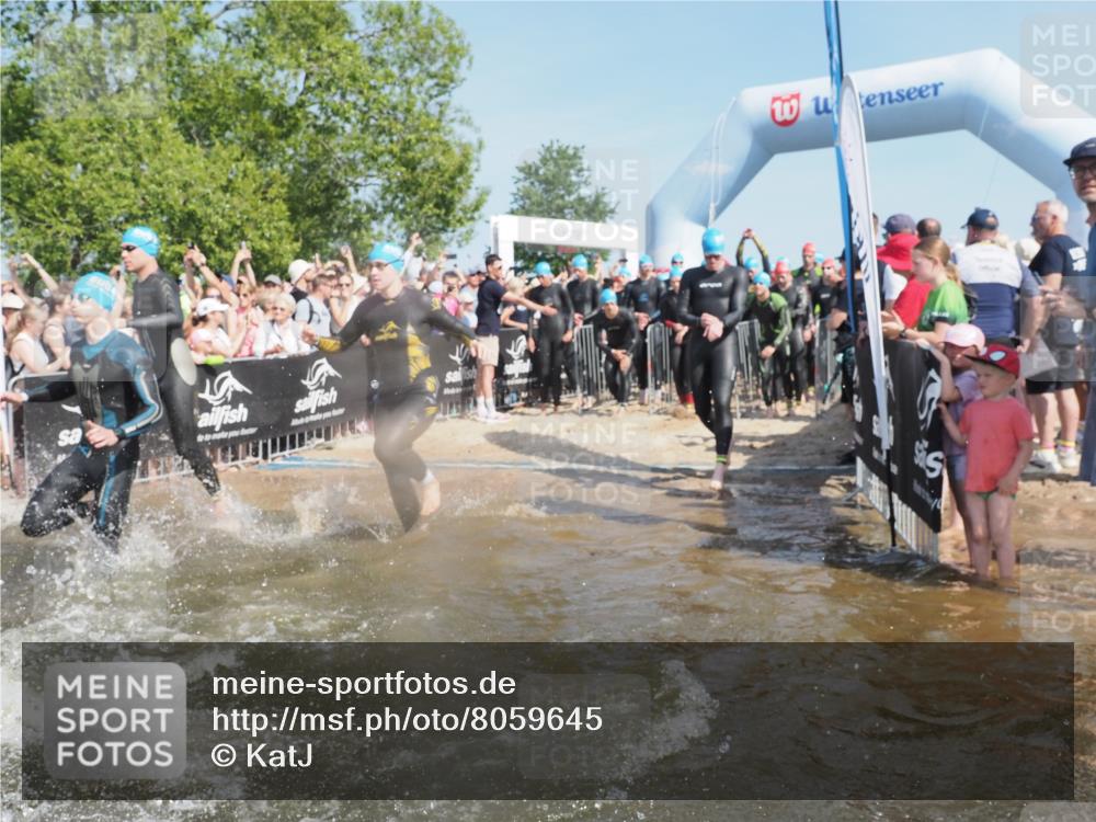 22.06.2025 - Viking Triathlon KatJ http://msf.ph/oto/8059645 22.06.2025 10:00:26 Schwimmen 1, 6, 10, 13, 14, 15, 28, 30, 46, 49, 52, 81, 152, 175, 176, 198, 230, 286, 288, 367, 374, 420, 455, 473, 534, 544, 557, 610, 611, 617, 661 meine-sportfotos.de