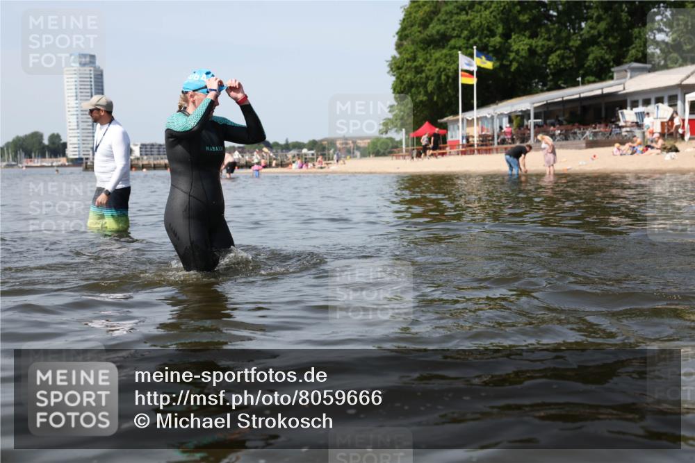 22.06.2025 - Viking Triathlon Michael Strokosch http://msf.ph/oto/8059666 22.06.2025 10:53:06 Schwimmen 160, 165, 319, 470, 640 meine-sportfotos.de