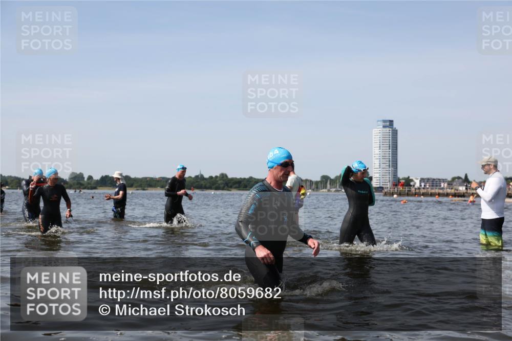 22.06.2025 - Viking Triathlon Michael Strokosch http://msf.ph/oto/8059682 22.06.2025 10:42:13 Schwimmen 16, 78, 159, 281, 290, 326, 460, 465 meine-sportfotos.de