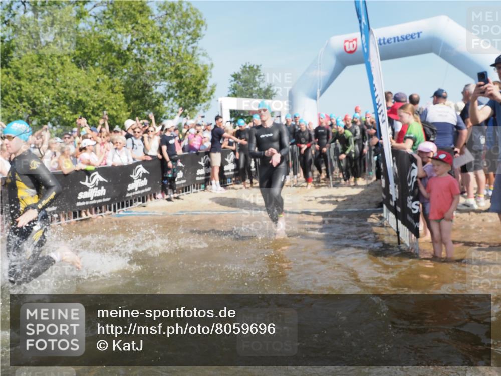 22.06.2025 - Viking Triathlon KatJ http://msf.ph/oto/8059696 22.06.2025 10:00:27 Schwimmen 1, 6, 10, 13, 14, 15, 28, 30, 46, 49, 52, 81, 152, 175, 176, 198, 230, 286, 288, 367, 374, 420, 455, 473, 534, 557, 610, 611, 617, 661 meine-sportfotos.de