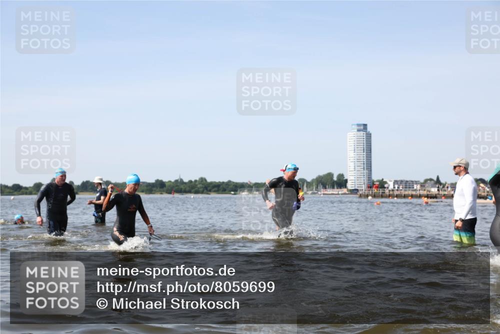 22.06.2025 - Viking Triathlon Michael Strokosch http://msf.ph/oto/8059699 22.06.2025 10:42:15 Schwimmen 16, 65, 78, 281, 290, 326, 460, 465 meine-sportfotos.de