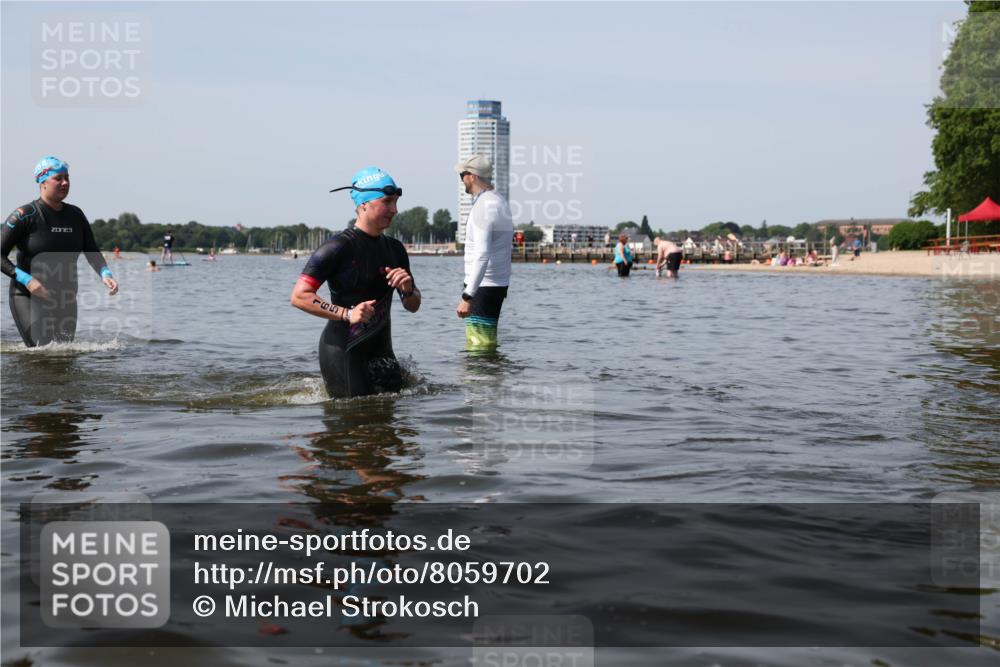 22.06.2025 - Viking Triathlon Michael Strokosch http://msf.ph/oto/8059702 22.06.2025 10:53:12 Schwimmen 165, 319, 470, 640 meine-sportfotos.de
