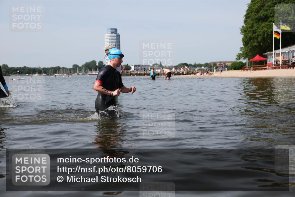 22.06.2025 - Viking Triathlon Michael Strokosch http://msf.ph/oto/8059706 22.06.2025 10:53:12 Schwimmen 165, 319, 470, 640 meine-sportfotos.de