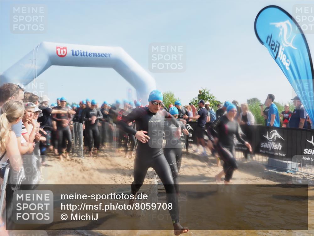 22.06.2025 - Viking Triathlon MichiJ http://msf.ph/oto/8059708 22.06.2025 10:04:56 Schwimmen 29, 70, 72, 197, 248, 254, 295, 362, 394, 411, 416, 423, 509, 527, 620 meine-sportfotos.de