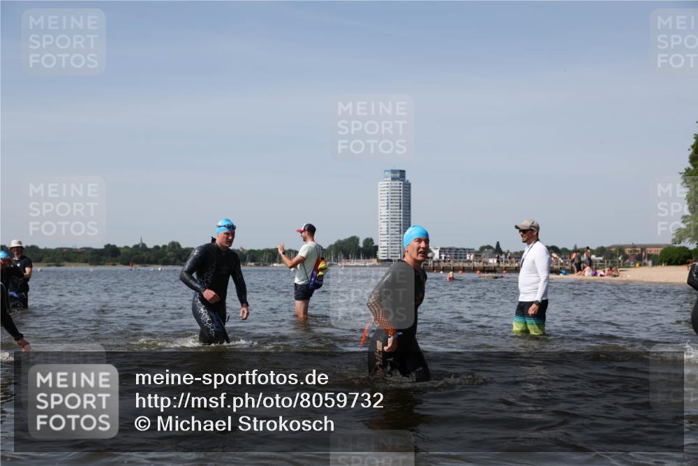 22.06.2025 - Viking Triathlon Michael Strokosch http://msf.ph/oto/8059732 22.06.2025 10:42:18 Schwimmen 16, 65, 78, 192, 281, 290, 318, 326, 460, 465 meine-sportfotos.de