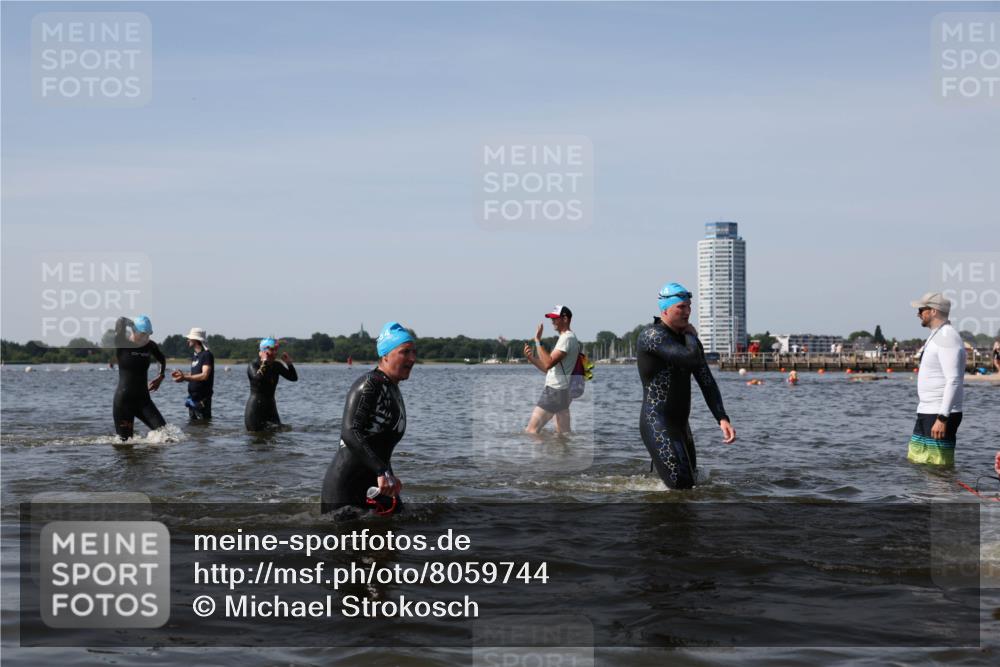 22.06.2025 - Viking Triathlon Michael Strokosch http://msf.ph/oto/8059744 22.06.2025 10:42:20 Schwimmen 16, 65, 78, 192, 281, 290, 318, 326, 460, 465 meine-sportfotos.de