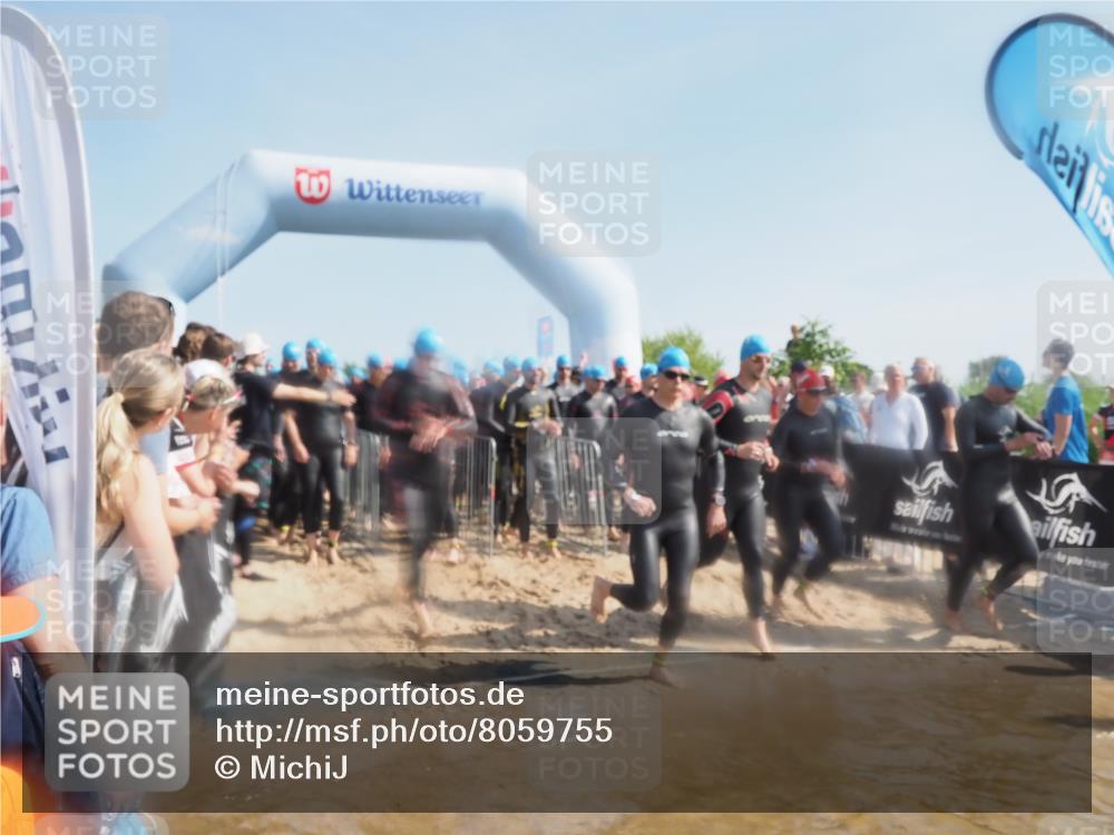22.06.2025 - Viking Triathlon MichiJ http://msf.ph/oto/8059755 22.06.2025 10:05:01 Schwimmen 197, 232, 254, 295, 362, 386, 394, 407, 416, 423, 500, 509, 527, 605, 620 meine-sportfotos.de