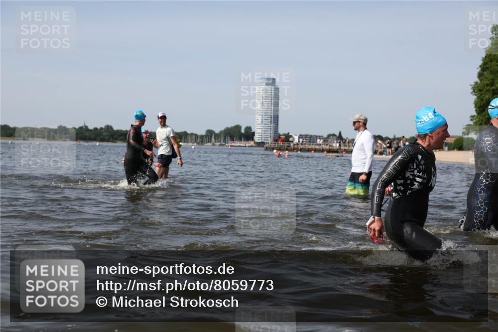 22.06.2025 - Viking Triathlon Michael Strokosch http://msf.ph/oto/8059773 22.06.2025 10:42:22 Schwimmen 16, 65, 192, 281, 290, 318, 326, 460, 465 meine-sportfotos.de