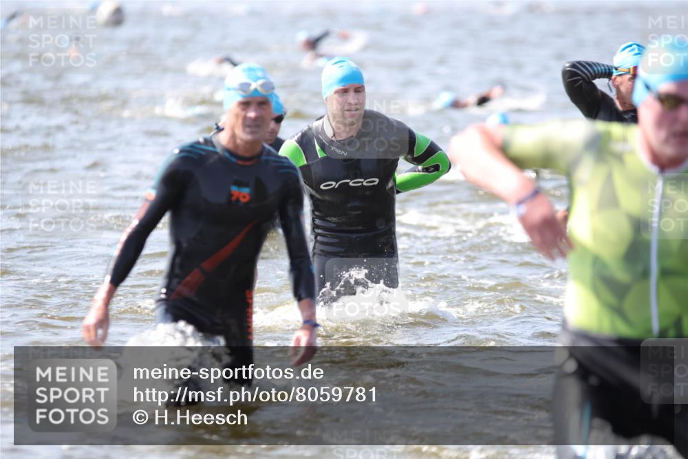 22.06.2025 - Viking Triathlon H.Heesch http://msf.ph/oto/8059781 22.06.2025 10:33:48 Schwimmen 5, 50, 75, 149, 184, 229, 242, 255, 304, 348, 349, 438, 457, 478, 532, 540 meine-sportfotos.de