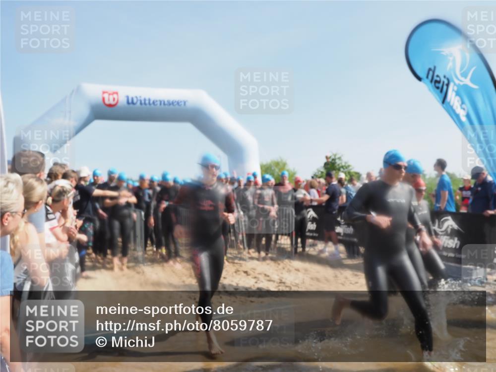 22.06.2025 - Viking Triathlon MichiJ http://msf.ph/oto/8059787 22.06.2025 10:05:02 Schwimmen 197, 232, 254, 295, 362, 386, 394, 407, 416, 423, 500, 509, 527, 605, 620 meine-sportfotos.de