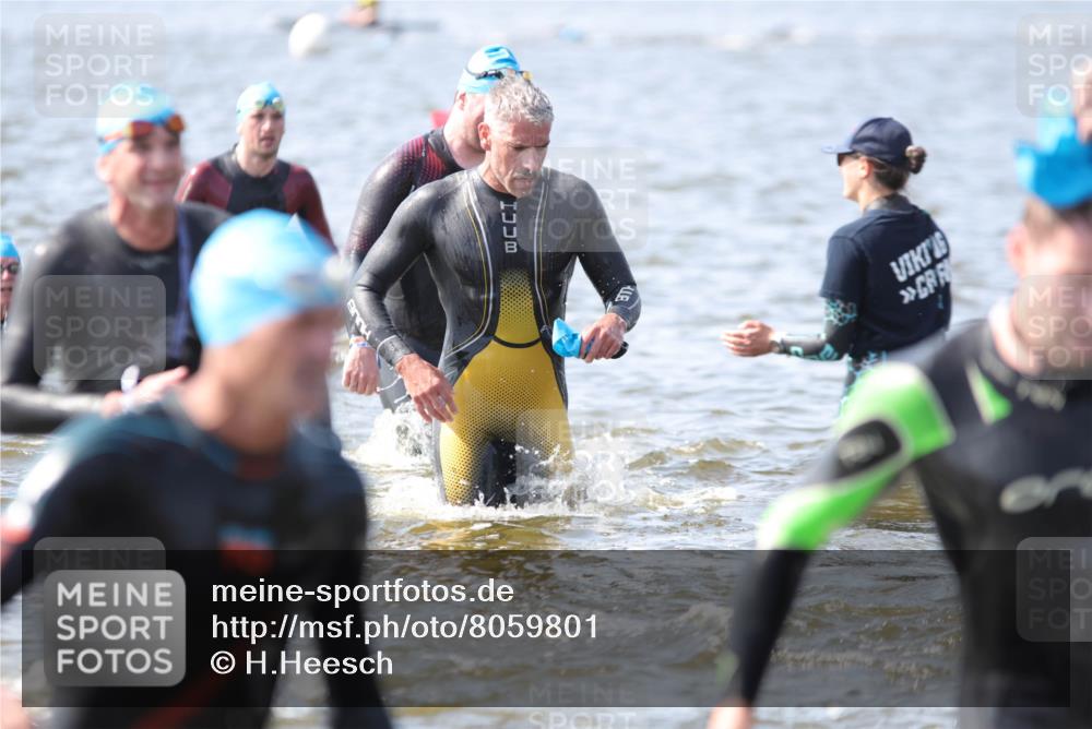 22.06.2025 - Viking Triathlon H.Heesch http://msf.ph/oto/8059801 22.06.2025 10:33:53 Schwimmen 5, 50, 70, 75, 149, 184, 229, 242, 349, 429, 438, 478, 532, 540, 635 meine-sportfotos.de