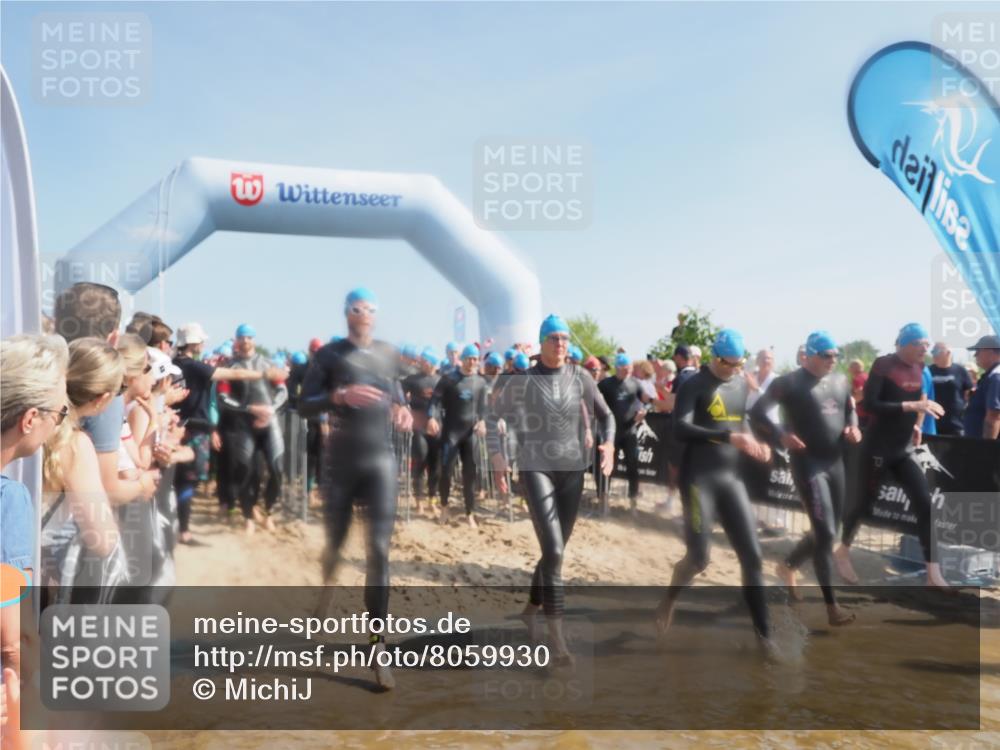 22.06.2025 - Viking Triathlon MichiJ http://msf.ph/oto/8059930 22.06.2025 10:05:13 Schwimmen 94, 171, 172, 232, 291, 346, 386, 388, 389, 395, 418, 500, 605, 627 meine-sportfotos.de