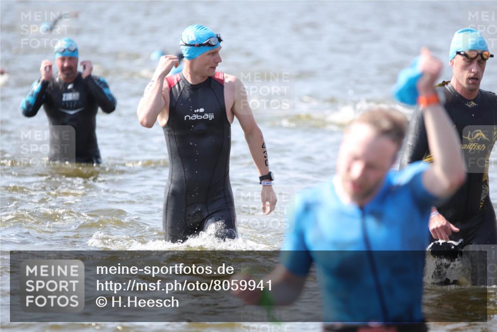 22.06.2025 - Viking Triathlon H.Heesch http://msf.ph/oto/8059941 22.06.2025 10:34:22 Schwimmen 46, 294, 306, 341, 366, 430, 486, 520, 527, 546 meine-sportfotos.de