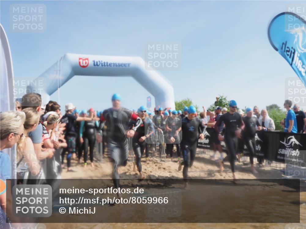 22.06.2025 - Viking Triathlon MichiJ http://msf.ph/oto/8059966 22.06.2025 10:05:16 Schwimmen 57, 59, 61, 94, 138, 171, 172, 291, 346, 388, 389, 395, 418, 536, 627 meine-sportfotos.de