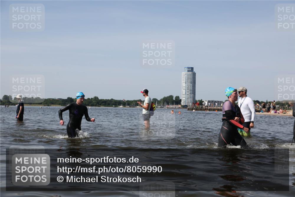 22.06.2025 - Viking Triathlon Michael Strokosch http://msf.ph/oto/8059990 22.06.2025 10:42:47 Schwimmen 171, 240, 282, 369, 441, 624 meine-sportfotos.de