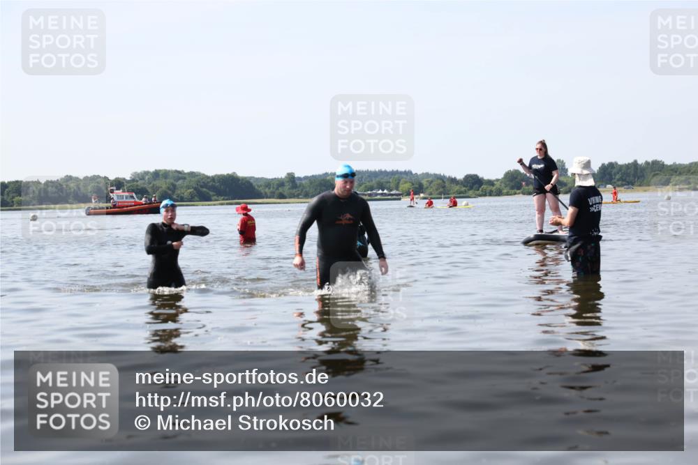 22.06.2025 - Viking Triathlon Michael Strokosch http://msf.ph/oto/8060032 22.06.2025 10:55:13 Schwimmen  meine-sportfotos.de