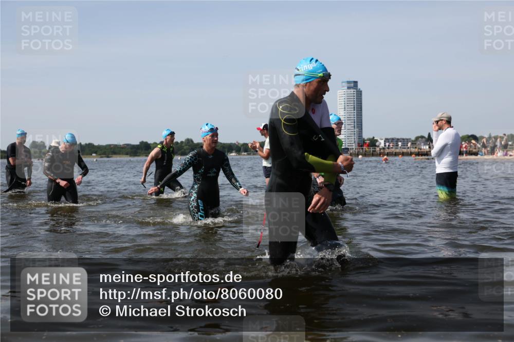 22.06.2025 - Viking Triathlon Michael Strokosch http://msf.ph/oto/8060080 22.06.2025 10:42:59 Schwimmen 66, 128, 133, 186, 282, 309, 358, 441, 450, 489 meine-sportfotos.de