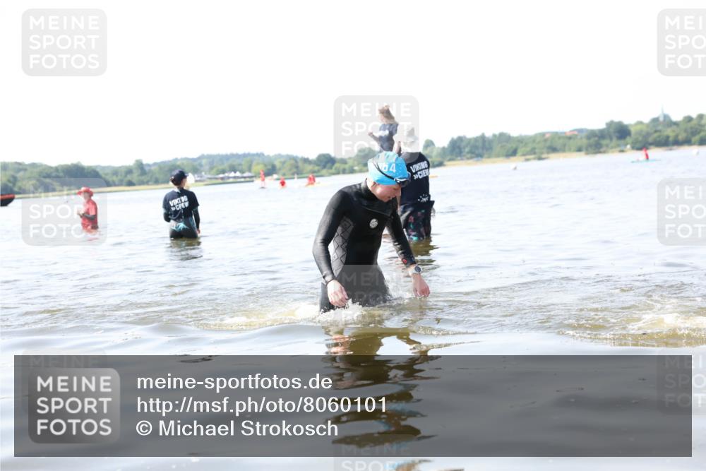 22.06.2025 - Viking Triathlon Michael Strokosch http://msf.ph/oto/8060101 22.06.2025 10:55:20 Schwimmen 246, 472 meine-sportfotos.de