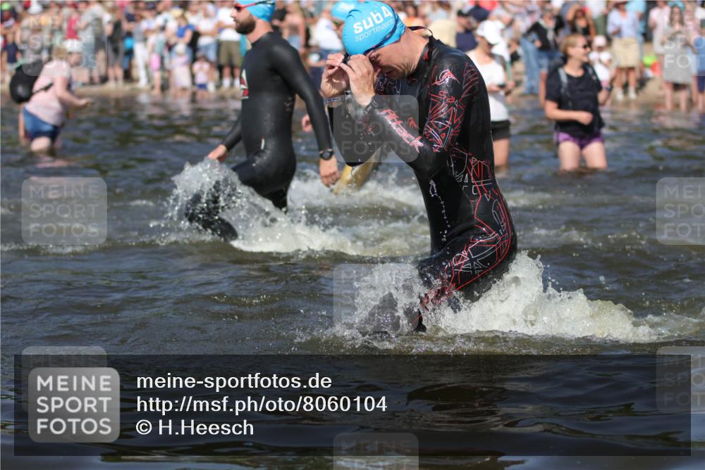 22.06.2025 - Viking Triathlon H.Heesch http://msf.ph/oto/8060104 22.06.2025 10:01:59 Schwimmen 3, 17, 80, 91, 127, 137, 278, 299, 304, 365, 415, 435, 449, 551, 618 meine-sportfotos.de