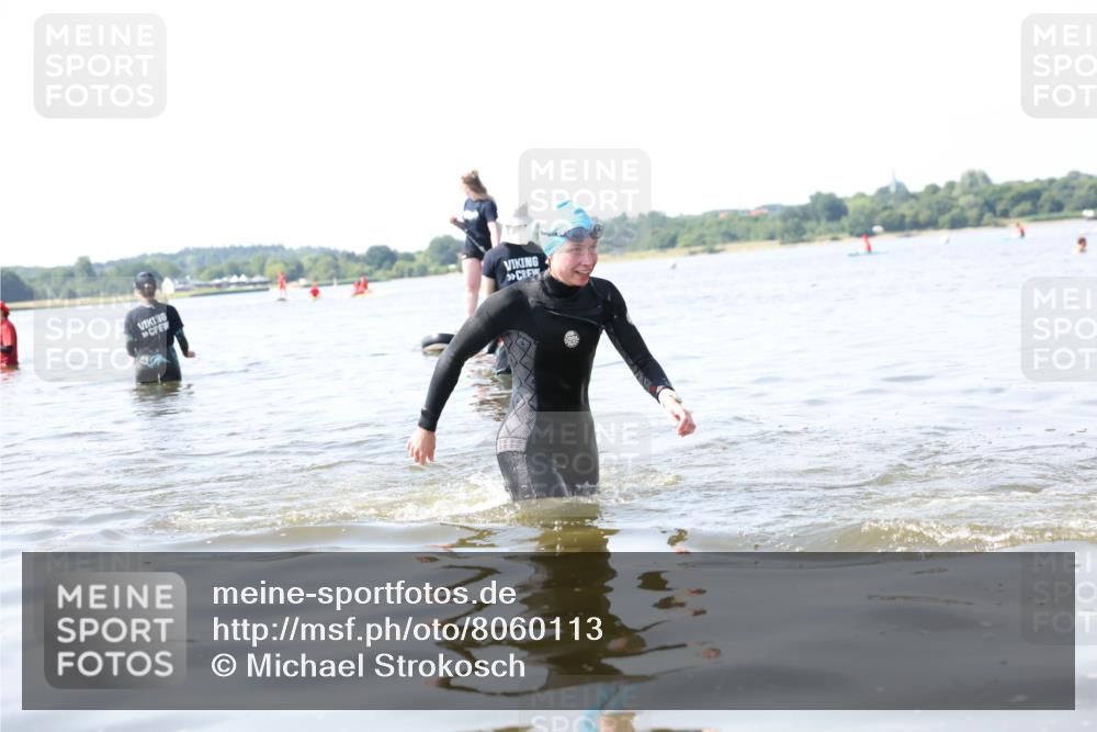 22.06.2025 - Viking Triathlon Michael Strokosch http://msf.ph/oto/8060113 22.06.2025 10:55:21 Schwimmen 246, 472 meine-sportfotos.de