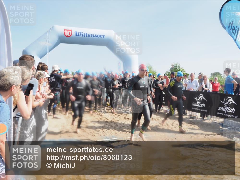 22.06.2025 - Viking Triathlon MichiJ http://msf.ph/oto/8060123 22.06.2025 10:05:27 Schwimmen 57, 59, 61, 138, 150, 167, 181, 228, 314, 437, 536, 538, 601, 654, 655 meine-sportfotos.de