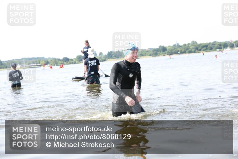 22.06.2025 - Viking Triathlon Michael Strokosch http://msf.ph/oto/8060129 22.06.2025 10:55:21 Schwimmen 246, 472 meine-sportfotos.de