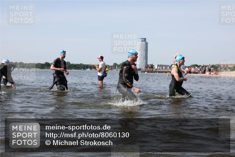 22.06.2025 - Viking Triathlon Michael Strokosch http://msf.ph/oto/8060130 22.06.2025 10:43:03 Schwimmen 66, 109, 110, 128, 133, 167, 186, 309, 328, 358, 450, 489 meine-sportfotos.de
