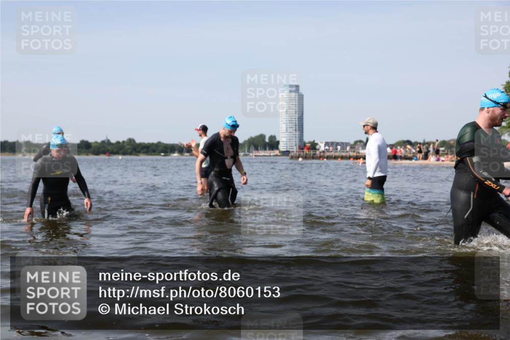 22.06.2025 - Viking Triathlon Michael Strokosch http://msf.ph/oto/8060153 22.06.2025 10:43:05 Schwimmen 31, 66, 109, 110, 128, 133, 167, 186, 309, 328, 358, 450, 489 meine-sportfotos.de