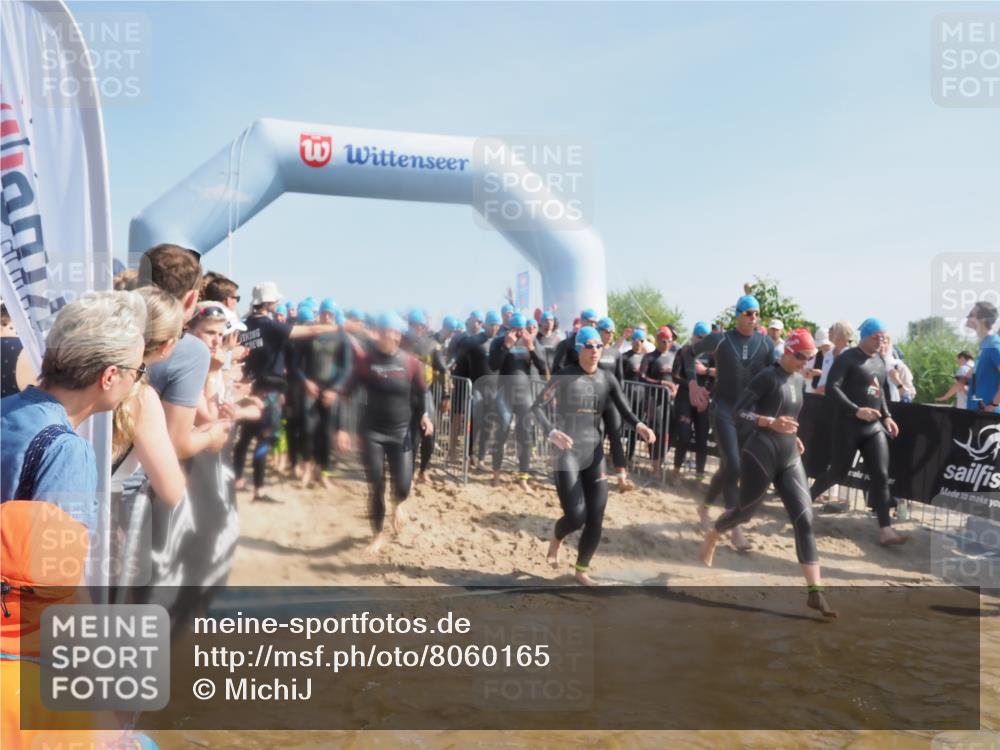 22.06.2025 - Viking Triathlon MichiJ http://msf.ph/oto/8060165 22.06.2025 10:05:31 Schwimmen 22, 150, 167, 181, 210, 228, 314, 437, 439, 462, 538, 601, 603, 654, 655 meine-sportfotos.de