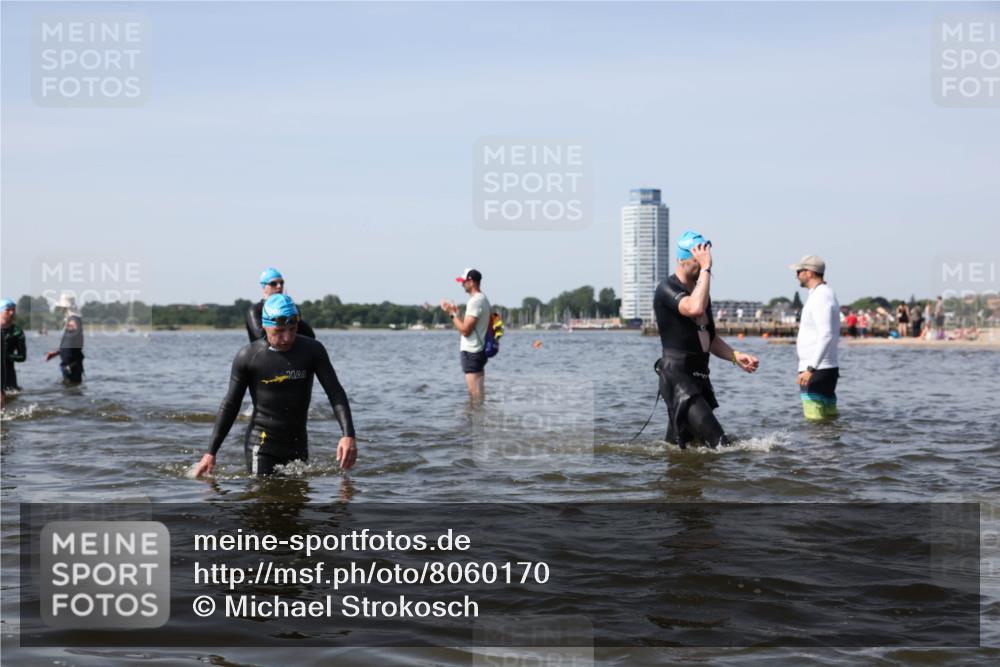 22.06.2025 - Viking Triathlon Michael Strokosch http://msf.ph/oto/8060170 22.06.2025 10:43:06 Schwimmen 31, 66, 109, 110, 128, 133, 167, 186, 309, 328, 358, 450, 489 meine-sportfotos.de