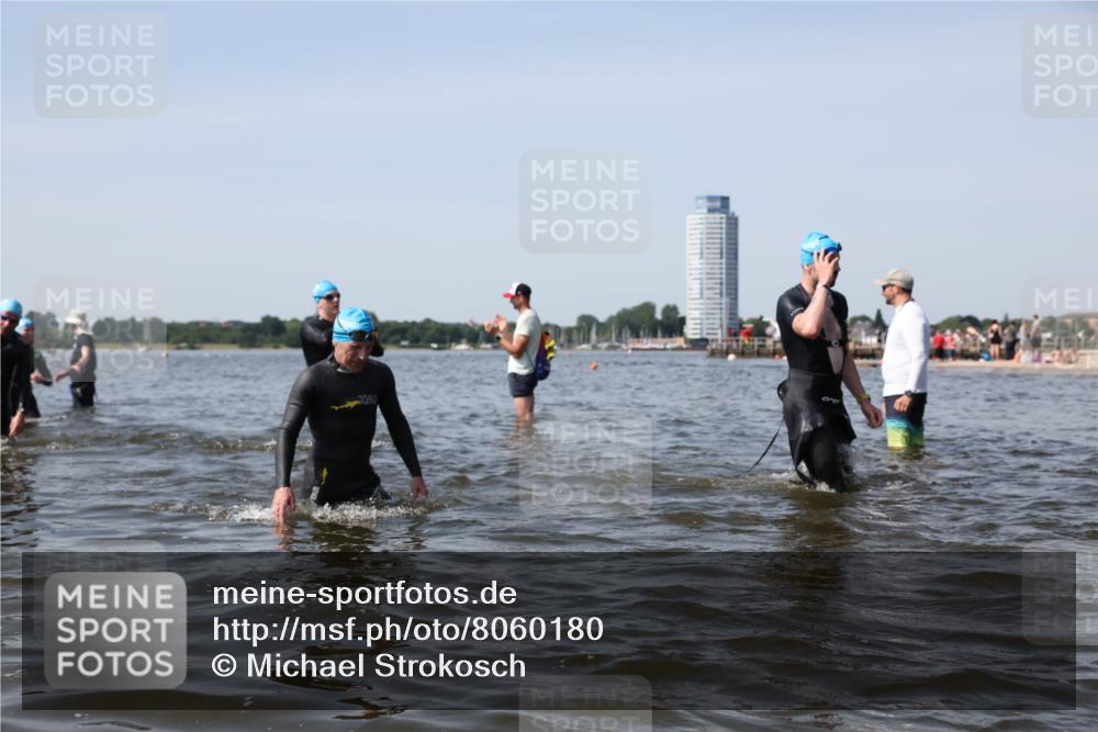 22.06.2025 - Viking Triathlon Michael Strokosch http://msf.ph/oto/8060180 22.06.2025 10:43:06 Schwimmen 31, 66, 109, 110, 128, 133, 167, 186, 309, 328, 358, 450, 489 meine-sportfotos.de