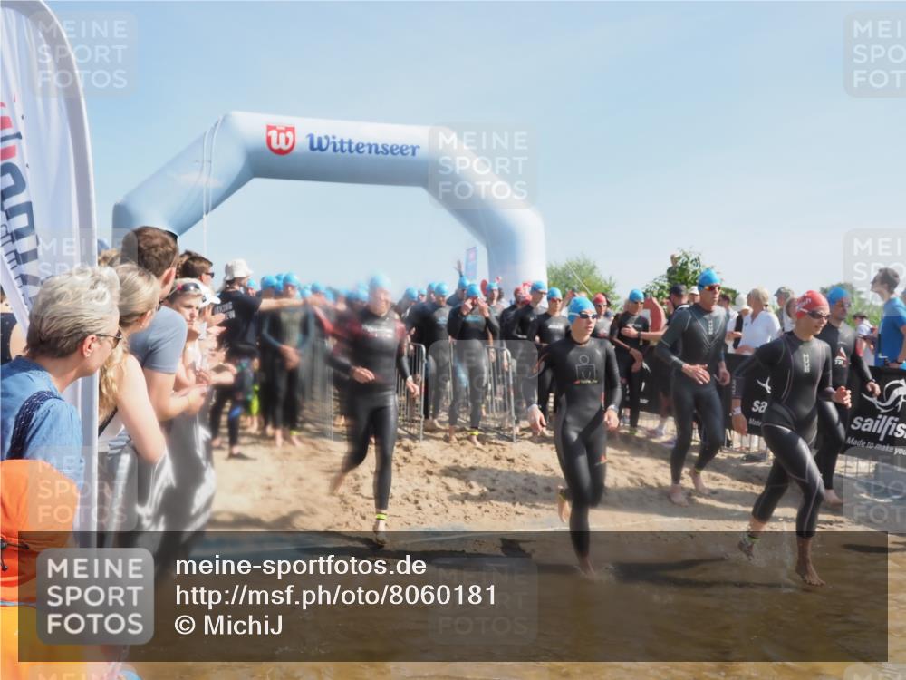 22.06.2025 - Viking Triathlon MichiJ http://msf.ph/oto/8060181 22.06.2025 10:05:31 Schwimmen 22, 150, 167, 181, 210, 228, 314, 437, 439, 462, 538, 601, 603, 654, 655 meine-sportfotos.de